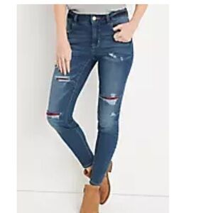 ⭐️TAKE 50% OFF⭐️ NWT Maurices distressed jeggings